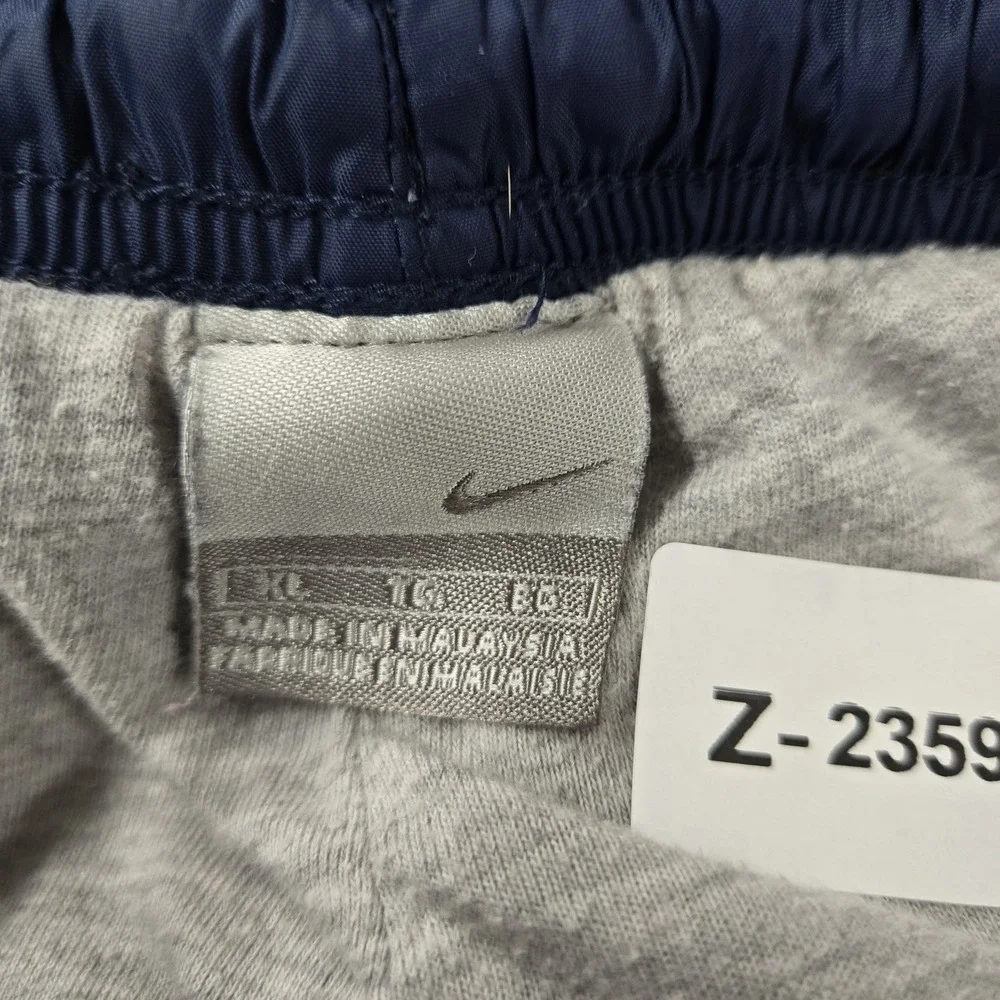 VINTAGE Nike Men Activewear Pants 2XL Navy Windbreaker Lined Logo Y2K READ